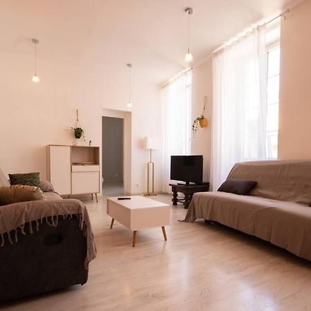 La Fontaine Neuve-Avallon-5 Personnes-1 Chambre-3 Lits-Parking-Wifi Ngoại thất bức ảnh